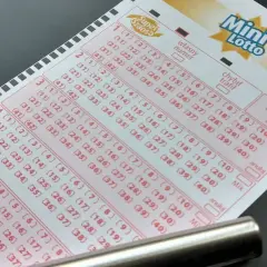 Kupon Mini Lotto z zaznaczonymi polami do wyboru liczb.