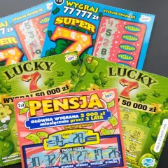 Zdrapki "Super 77777 zł", "Lucky 7" i "Pensja" - które zdrapki dają największą szansę na wygraną według statystyk?