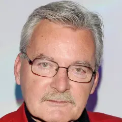 Kto prowadził koło fortuny? Odkryj tajemnice lat 90-tych