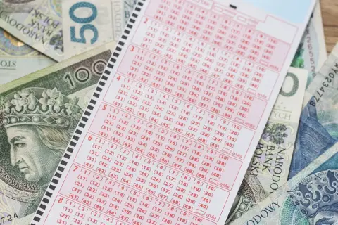 Gdzie kupić lotto? Odkryj najlepsze miejsca i metody zakupu kuponów