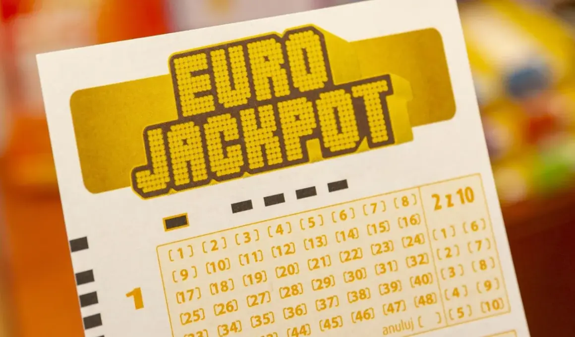 Kupon Eurojackpot z zaznaczonymi liczbami. Sprawdź, czy to właśnie Twoje euro dżekpot wyniki przyniosą Ci wygraną!