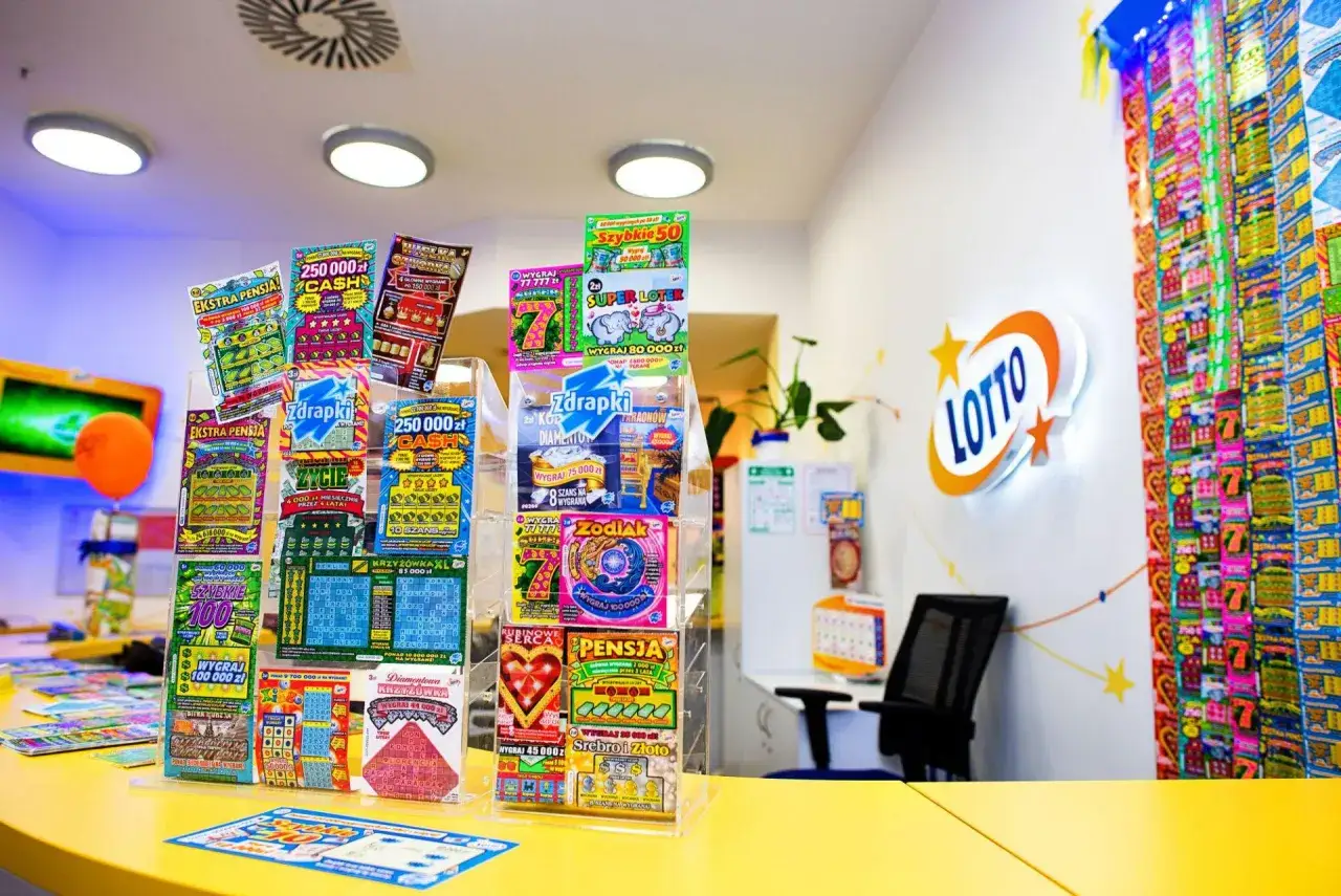 Kolorowe zdrapki Lotto, idealne na szybką rozrywkę. Kaskada gra online to marzenie o wygranej.