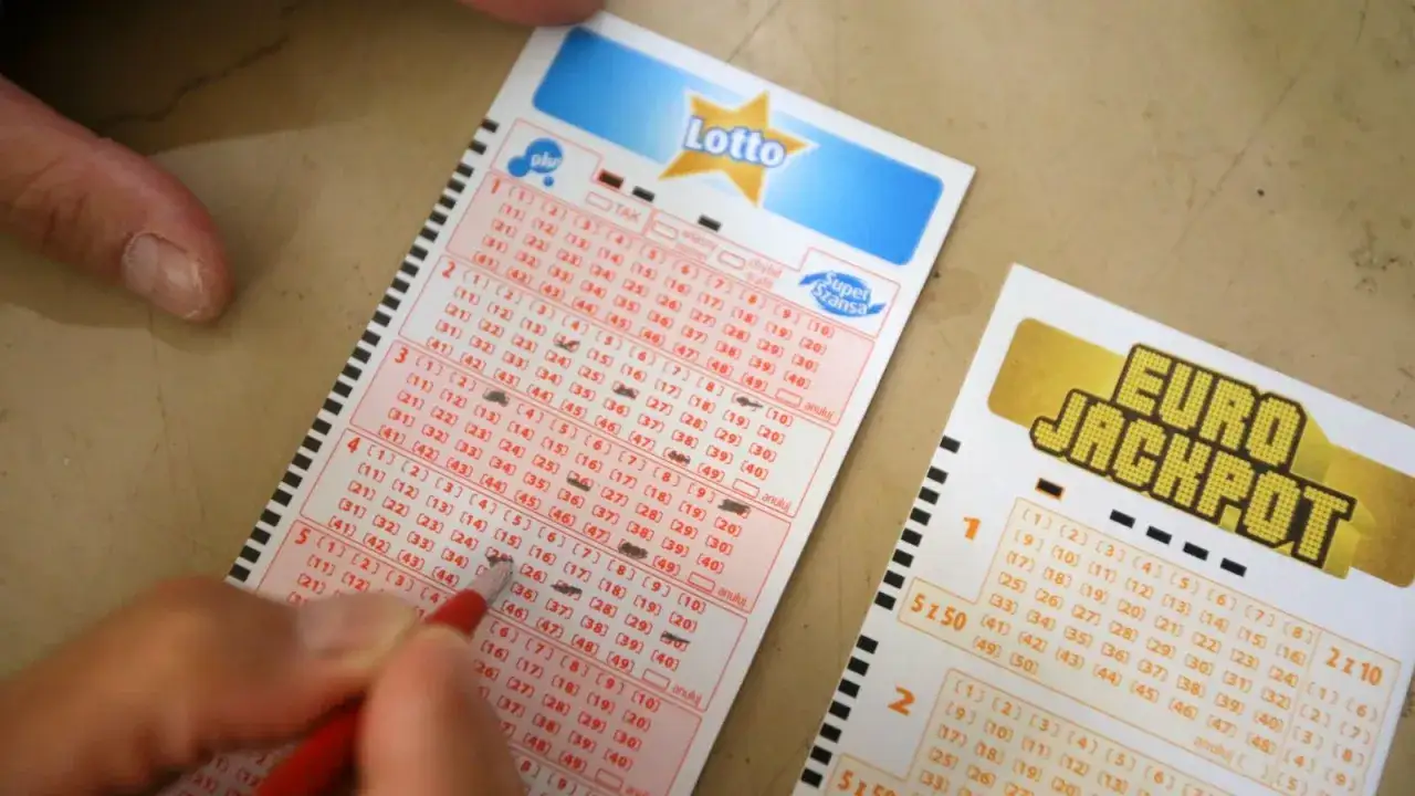 Co robi totalizator sportowy, gdy nikt nie zgłasza się po wielką wygraną? Czeka, aż ktoś wypełni kupon Lotto lub Eurojackpot.