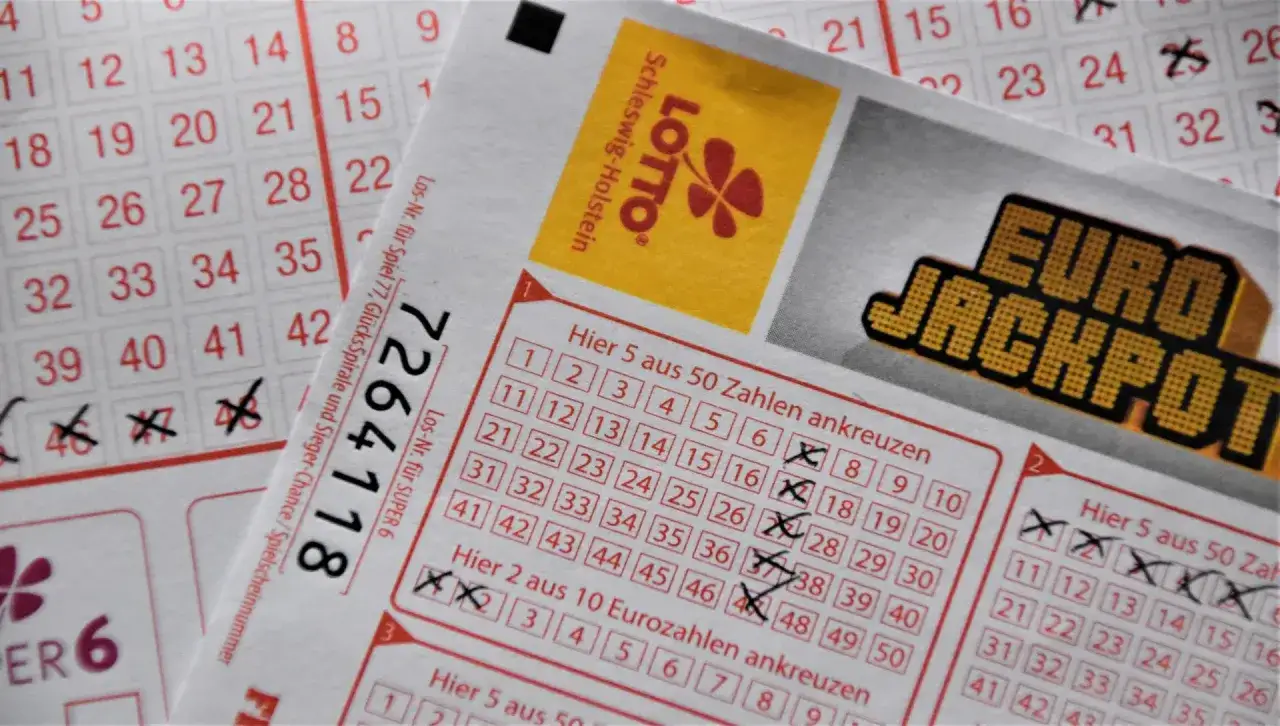 Kupon Eurojackpot z zaznaczonymi liczbami. Dowiedz się, dlaczego kumulacja Eurojackpot zatrzymuje się na 120 milionach euro.
