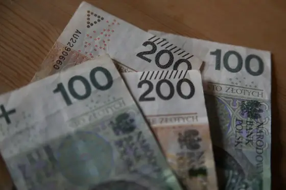 Milion z Łomży: Jak senior stracił fortunę w kilka miesięcy?